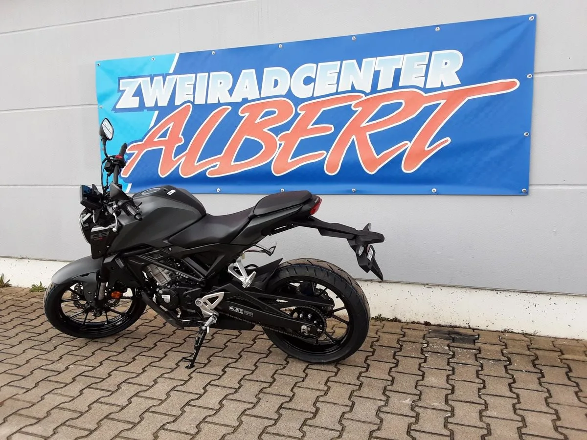 Honda CB125R