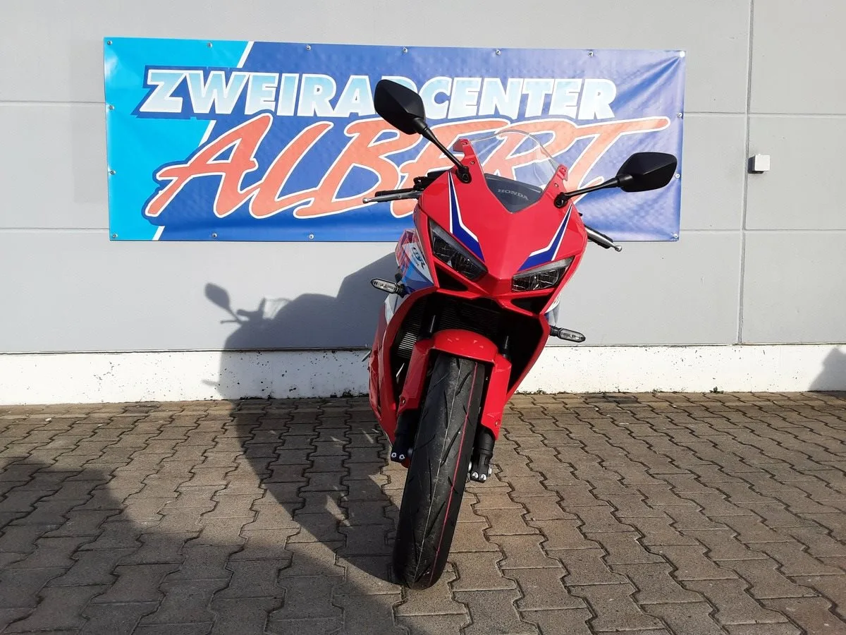 Honda CBR650R