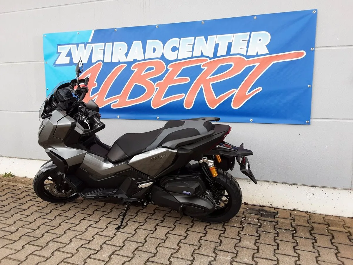 Honda ADV350
