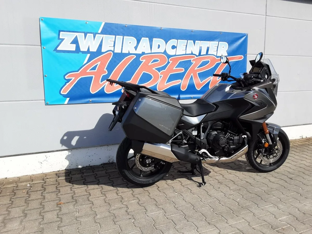 Honda NT1100 DCT Electronic Suspension