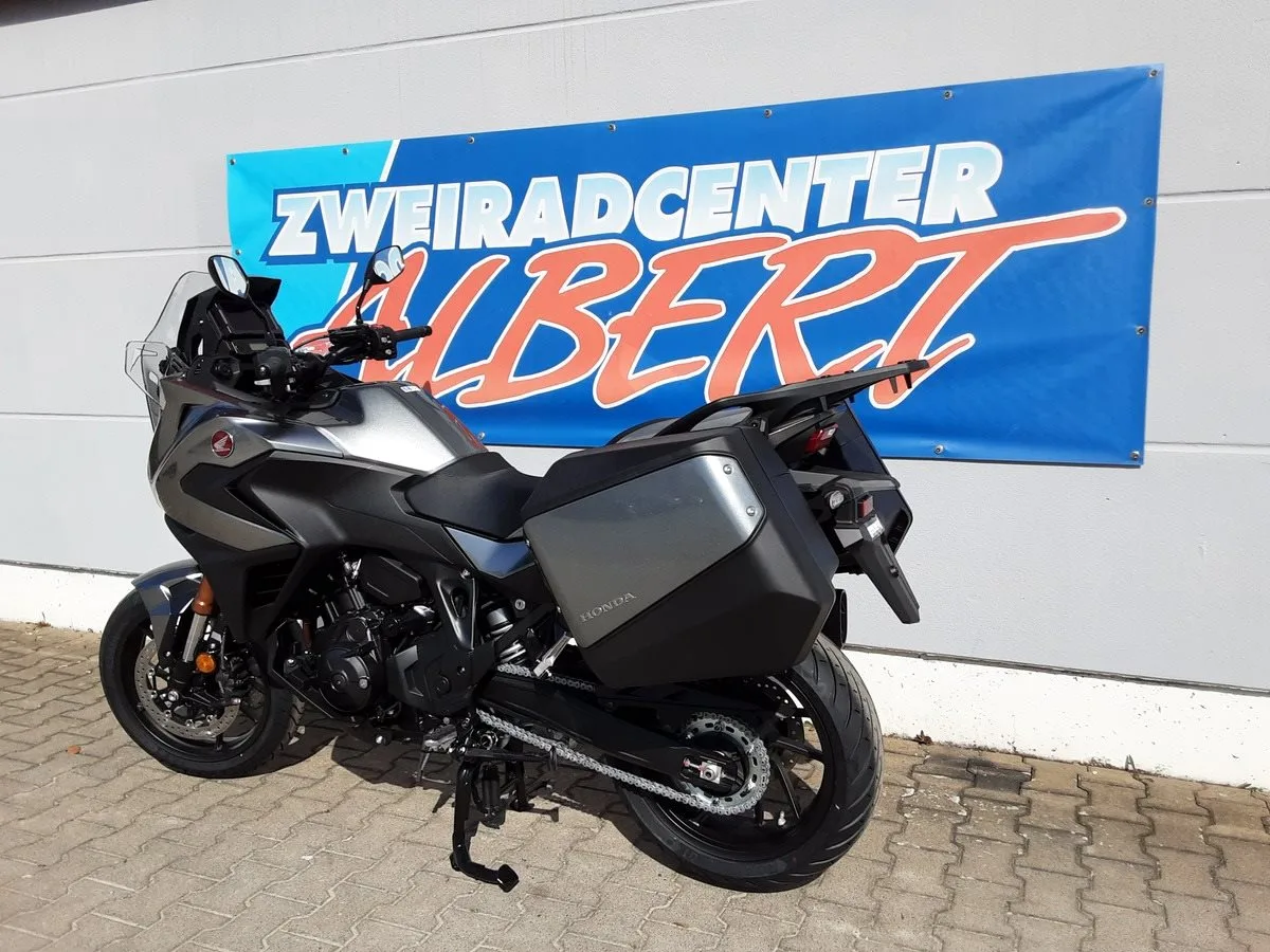 Honda NT1100 DCT Electronic Suspension