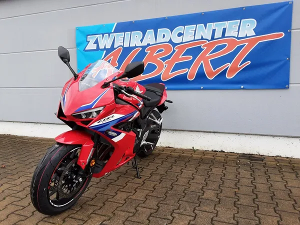 Honda CBR650R E-Clutch