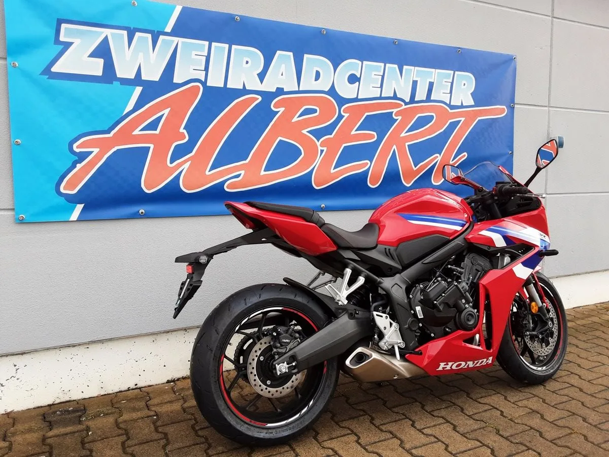 Honda CBR650R E-Clutch