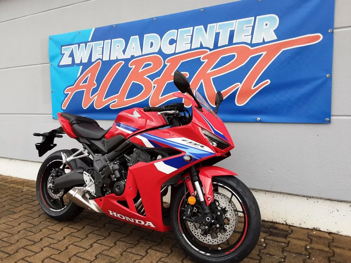 Honda CBR650R E-Clutch
