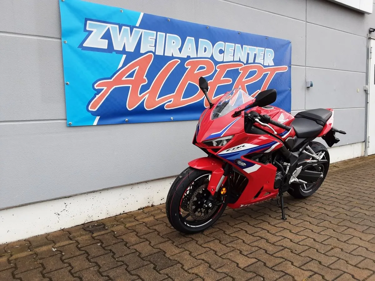 Honda CBR650R E-Clutch