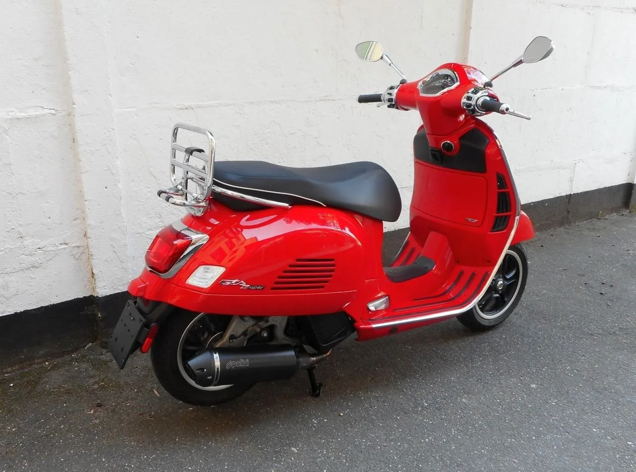 Vespa GTS 125