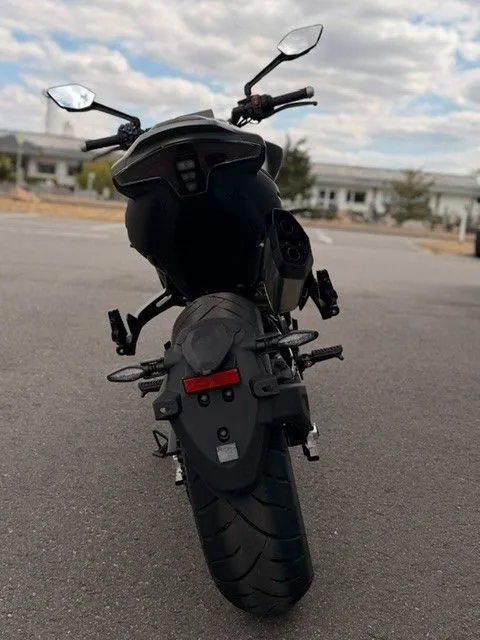 CFMOTO 800NK Sport