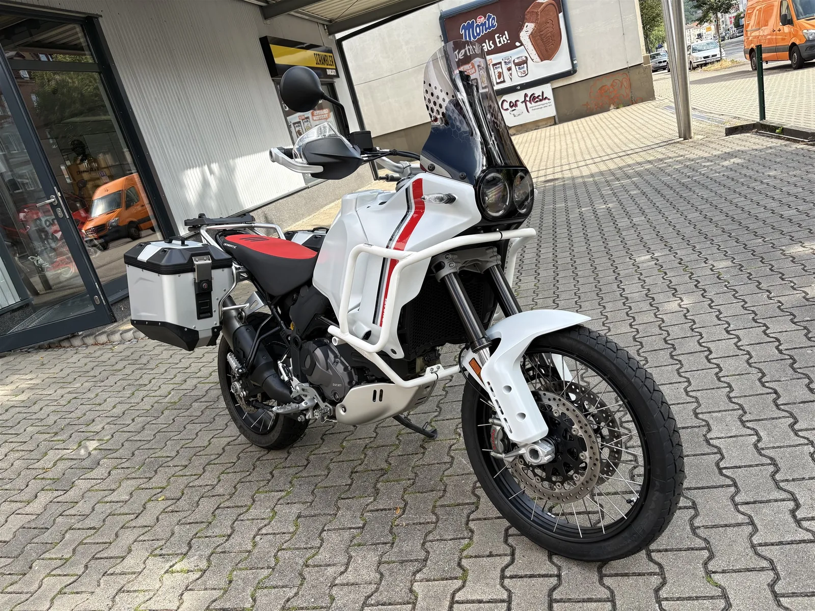 Ducati DesertX 1.Hand, Service, HU neu !