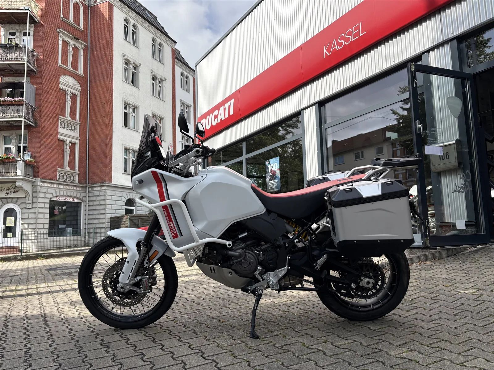 Ducati DesertX 1.Hand, Service, HU neu !