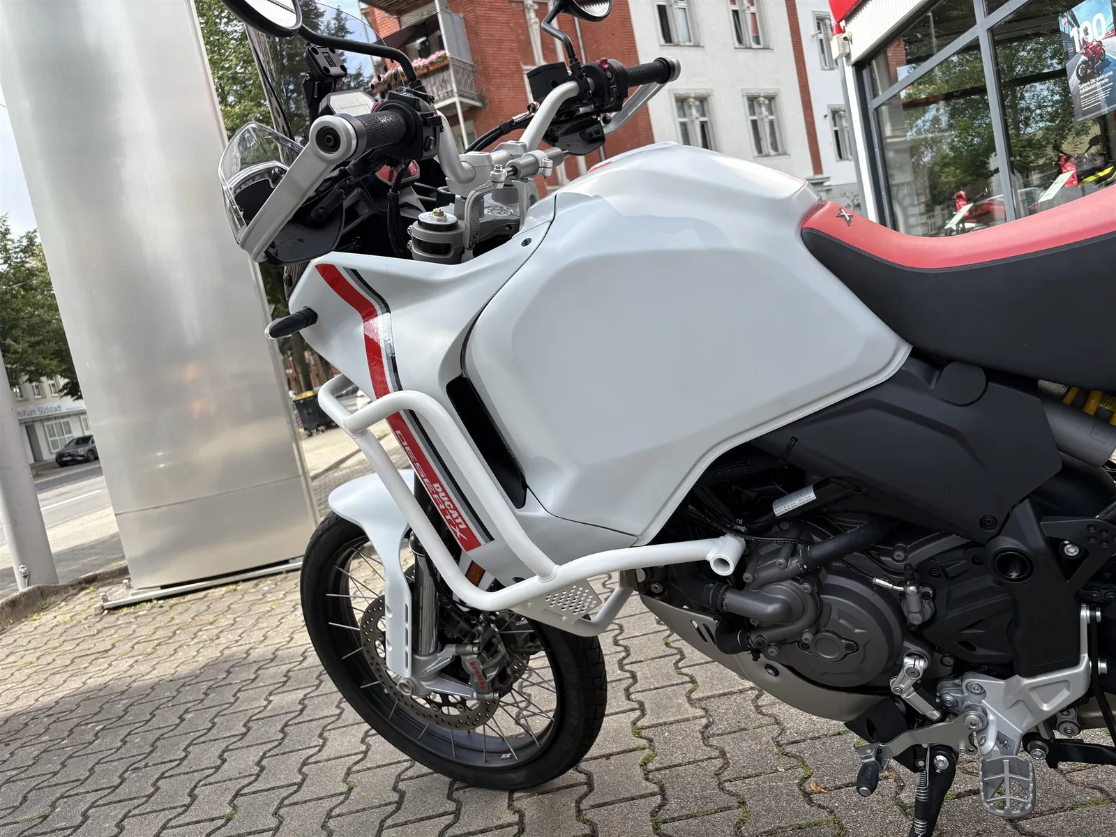 Ducati DesertX 1.Hand, Service, HU neu !