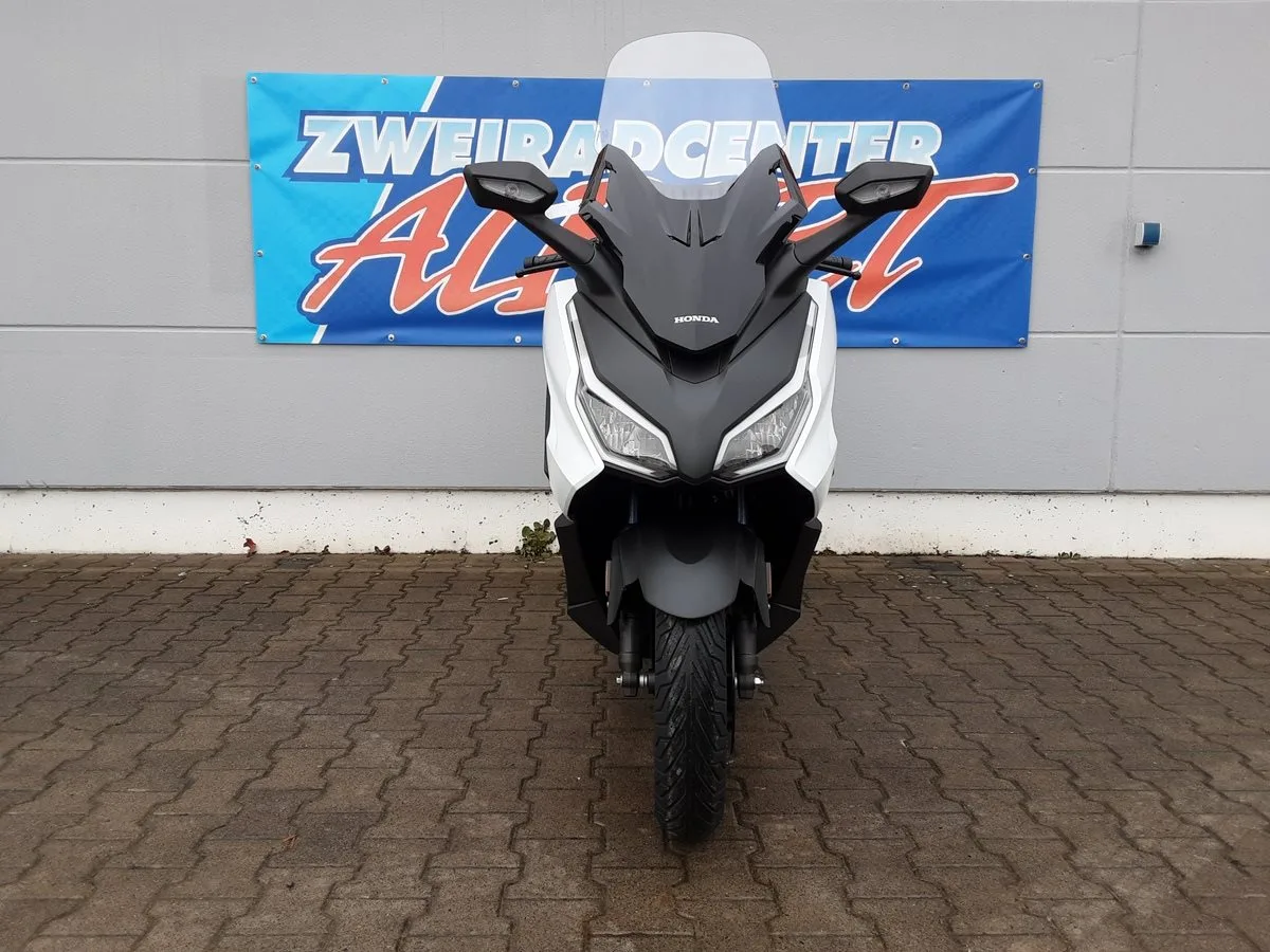 Honda Forza 125
