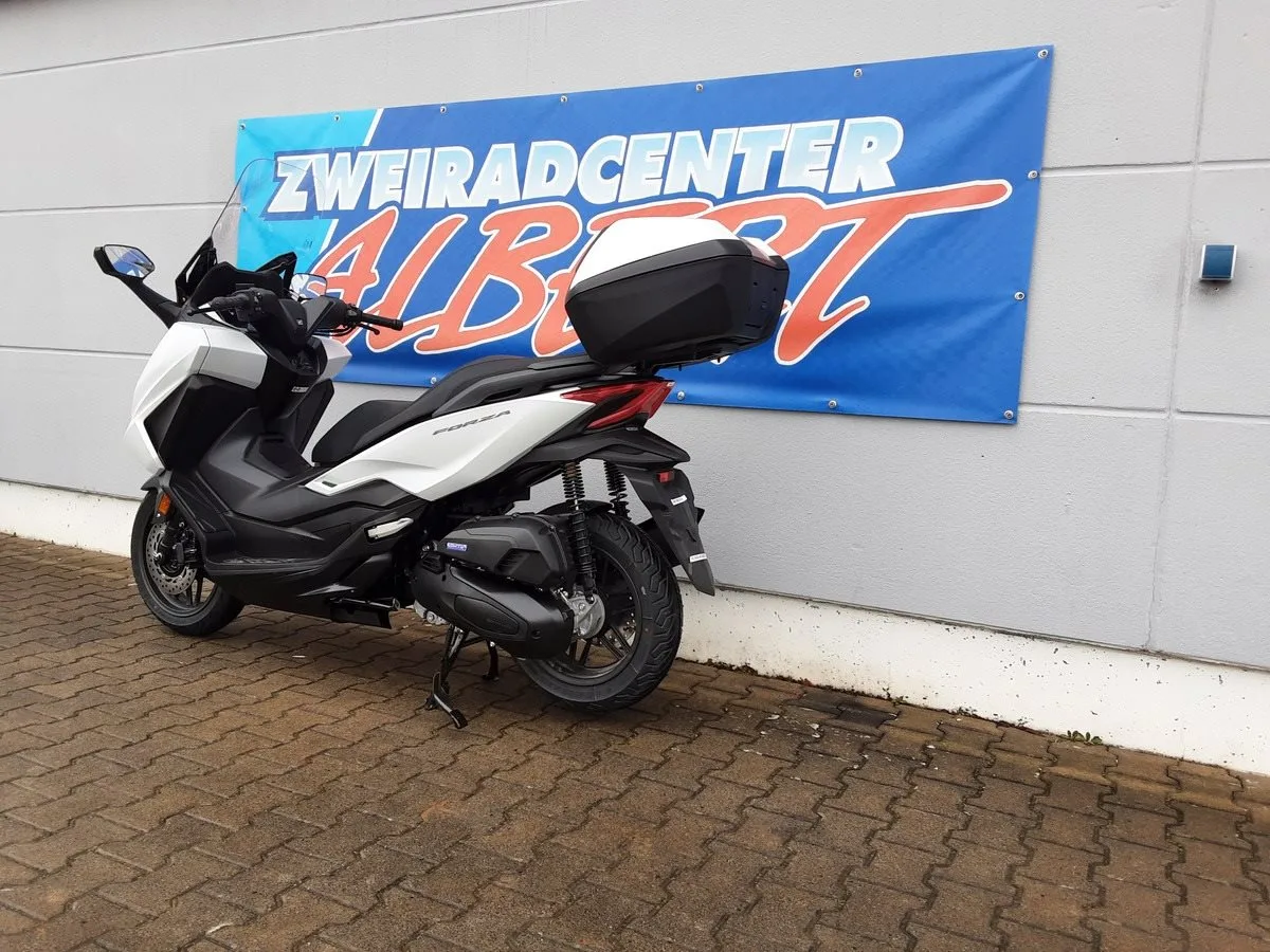 Honda Forza 125