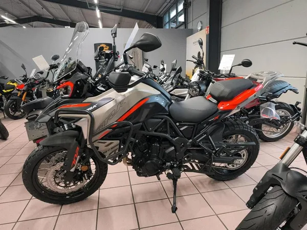 Benelli TRK 702 X