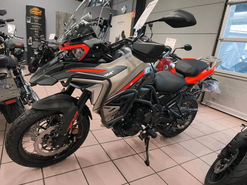 Benelli TRK 702 X