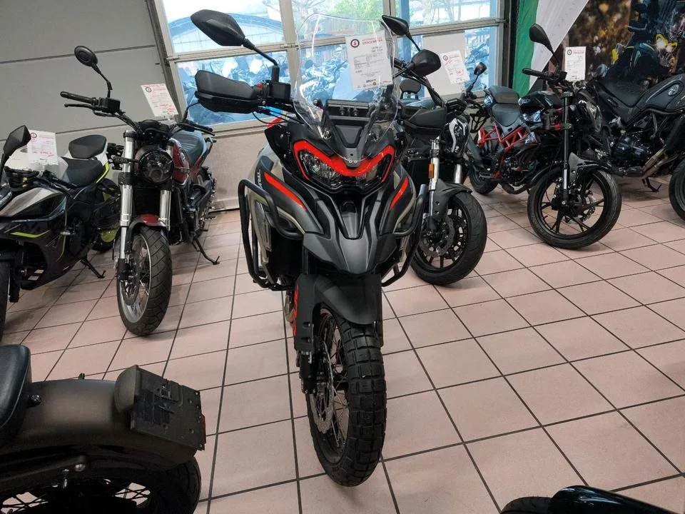 Benelli TRK 702 X
