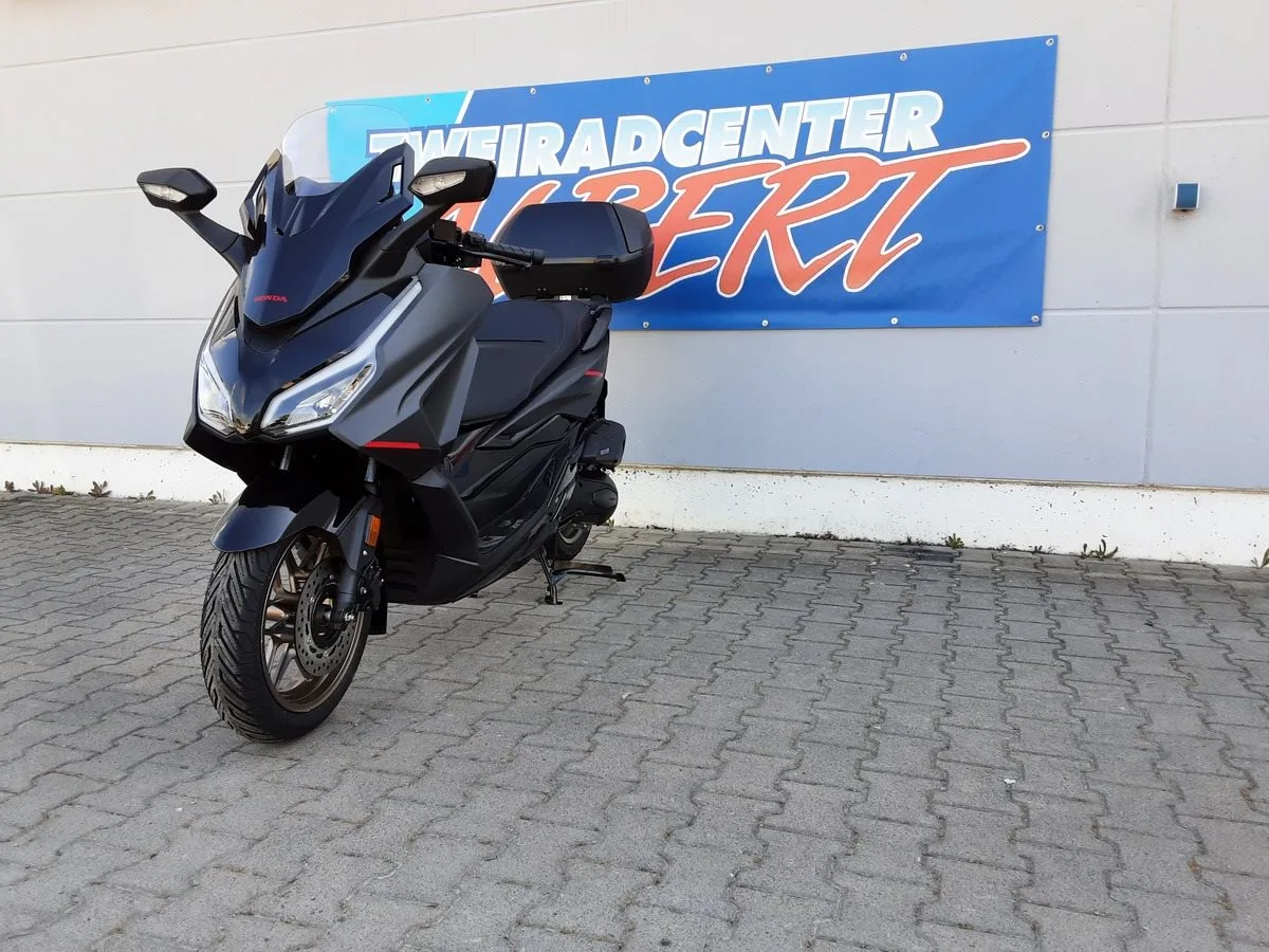 Honda Forza 125 Special Edition