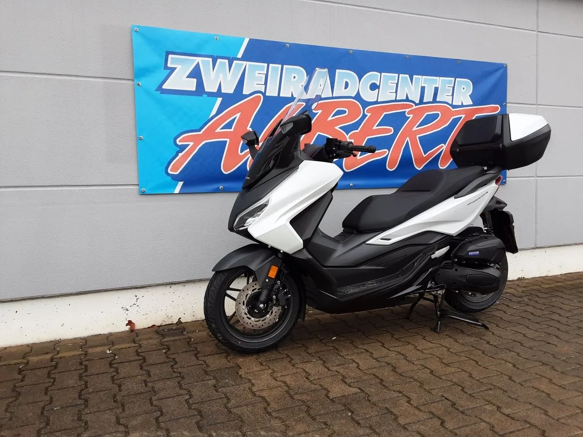 Honda Forza 125