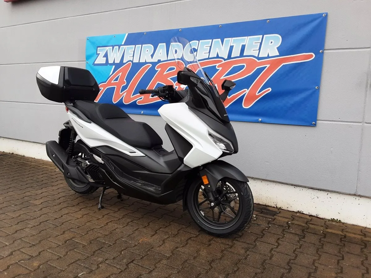 Honda Forza 125