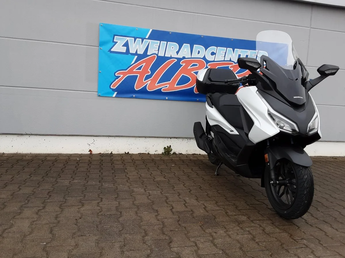 Honda Forza 125