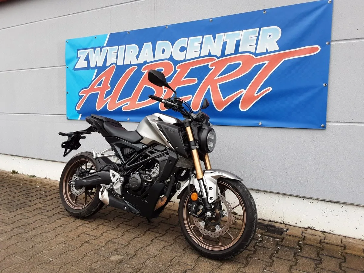 Honda CB125R ABS €5