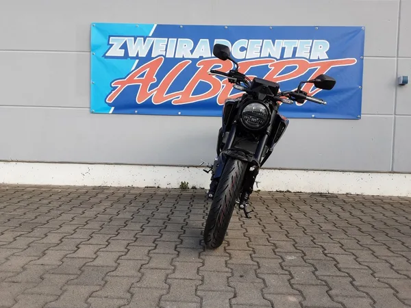 Honda CB125R ABS €5+