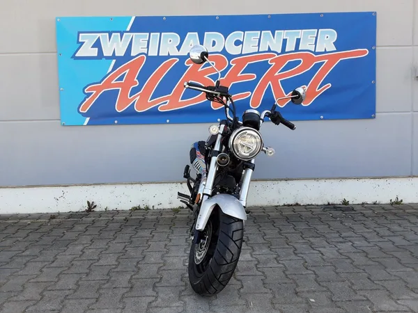 Honda Dax 125