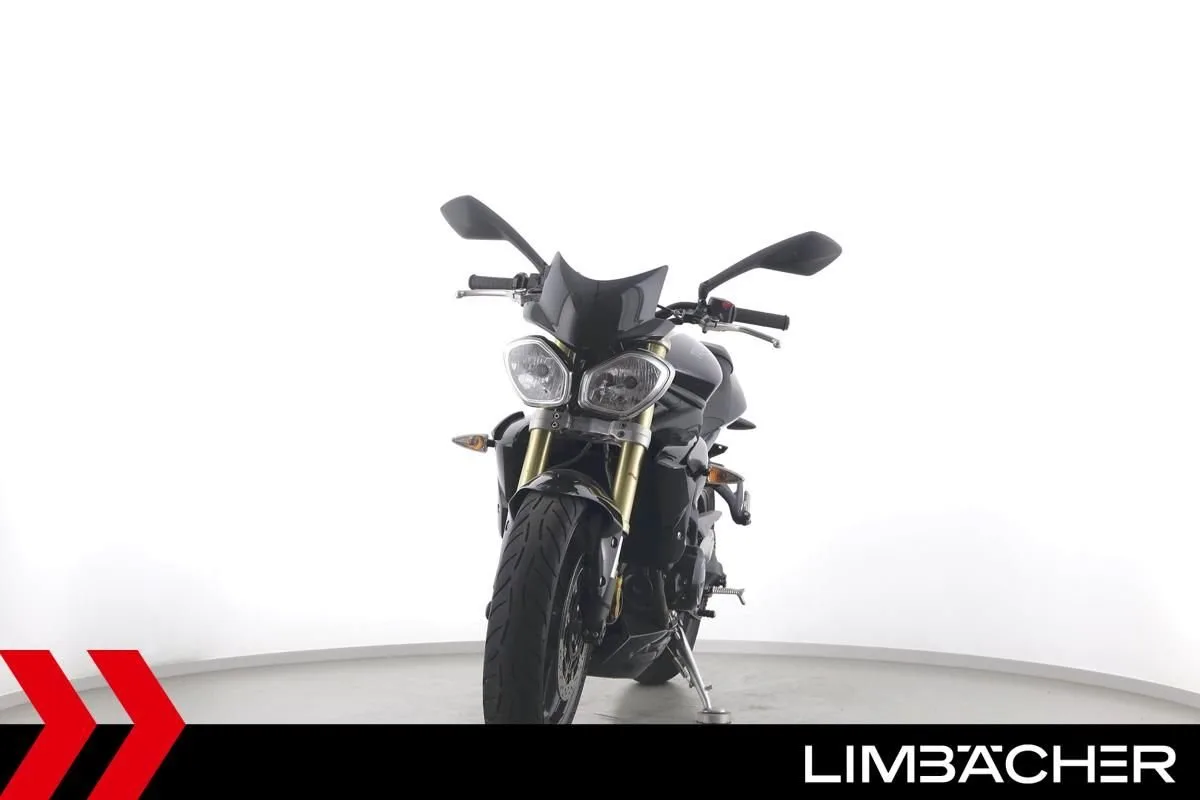 Triumph Street Triple