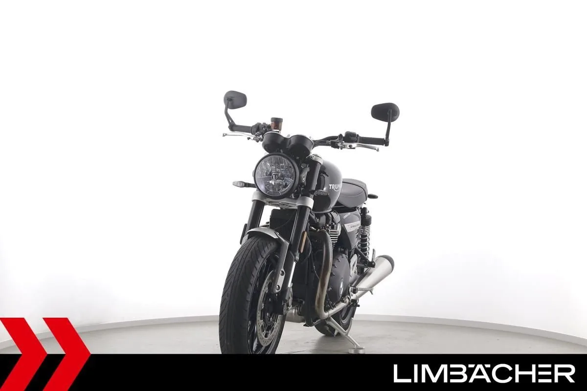Triumph Speed Twin 1200