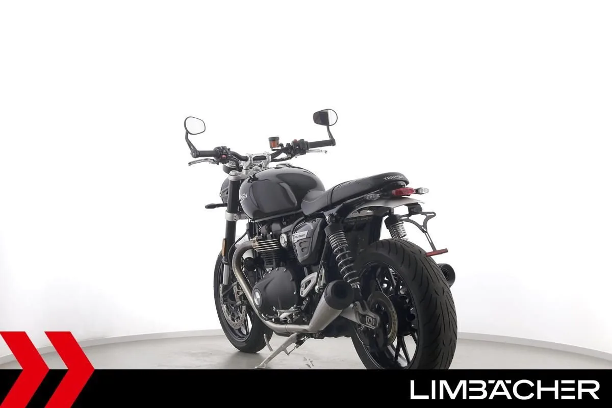 Triumph Speed Twin 1200