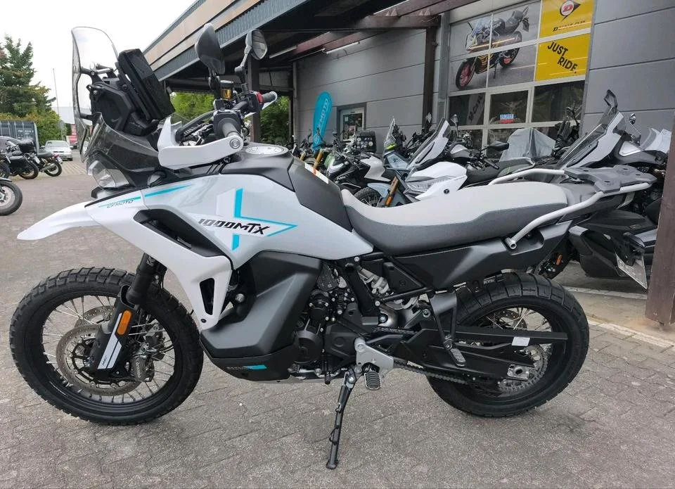 CFMOTO 1000MT-X