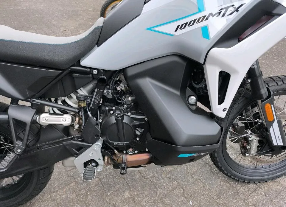 CFMOTO 1000MT-X