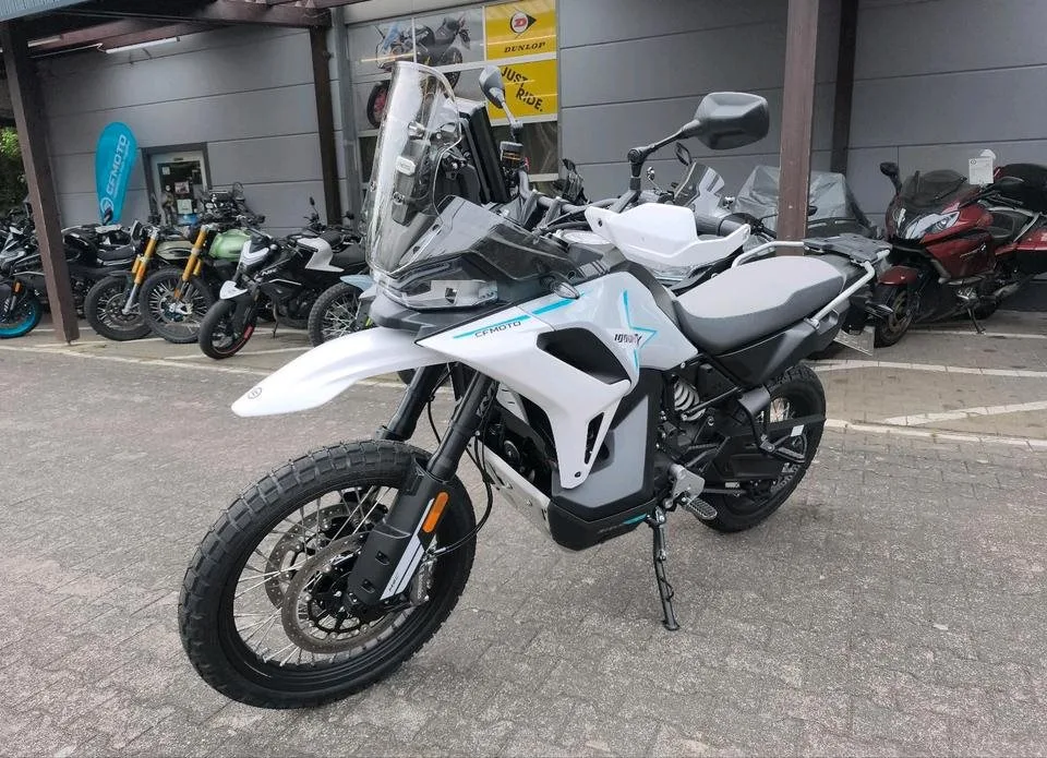 CFMOTO 1000MT-X