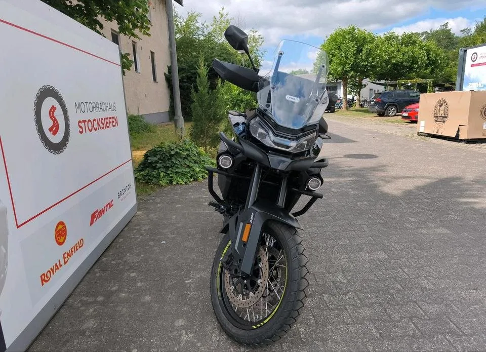 CFMOTO 800MT Explore