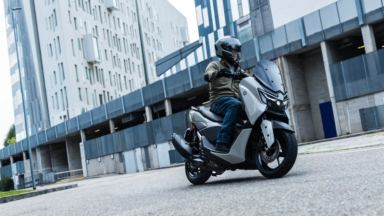 Yamaha NMAX 125 Tech MAX, MY 2026 - Crystal Graphite