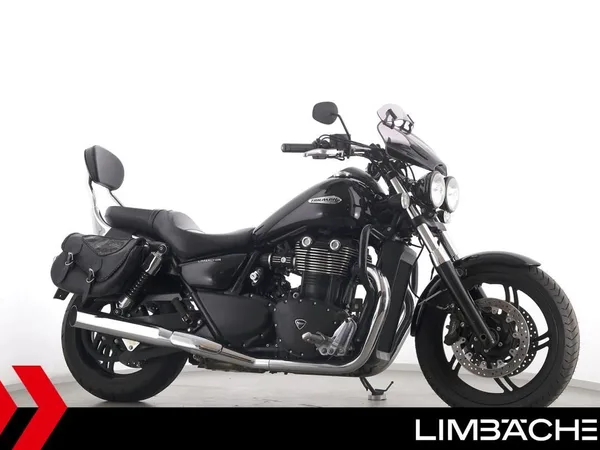 Triumph Thunderbird Storm