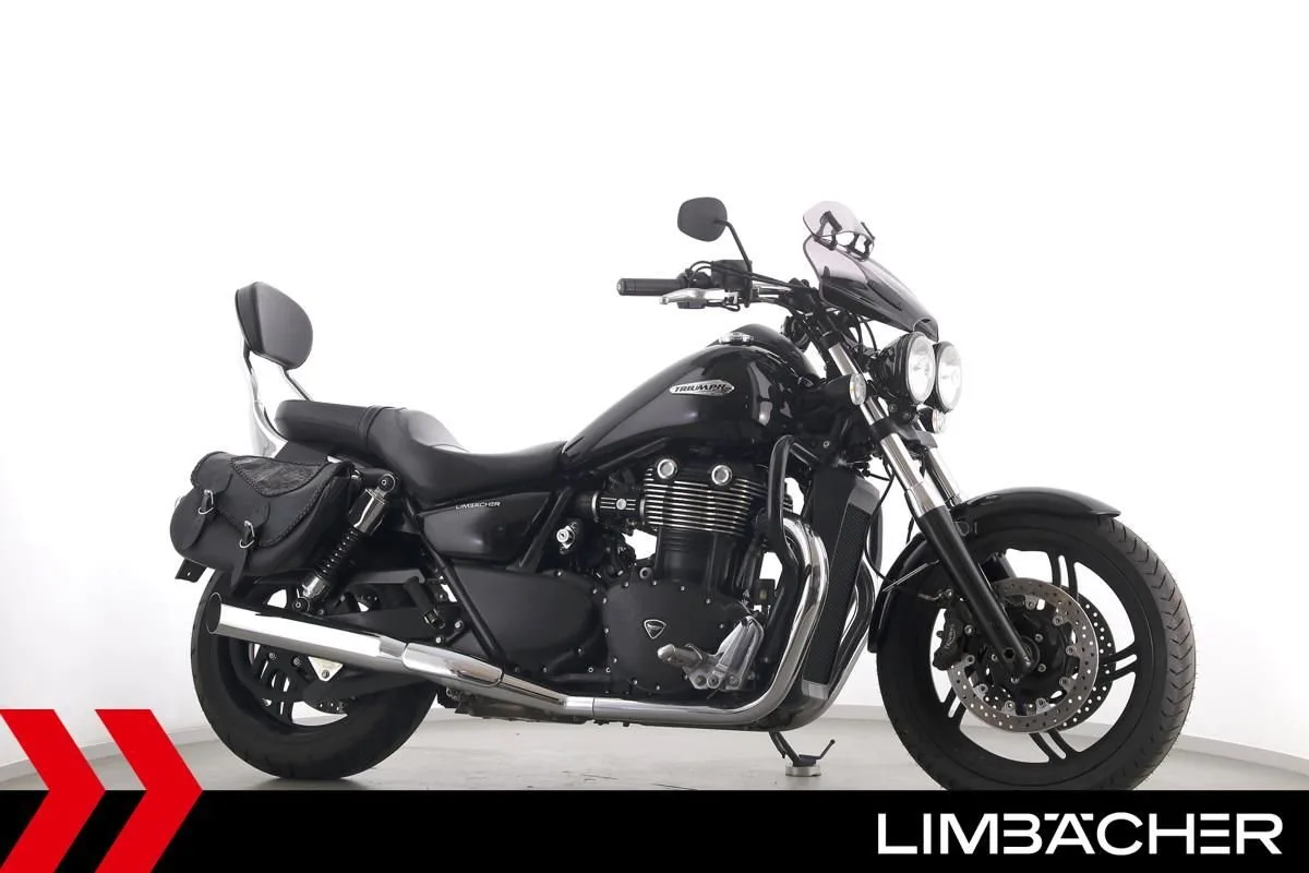 Triumph Thunderbird Storm