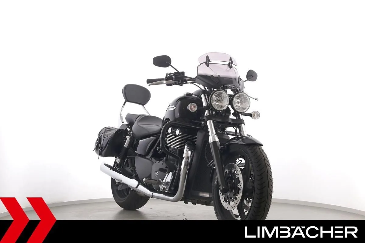 Triumph Thunderbird Storm