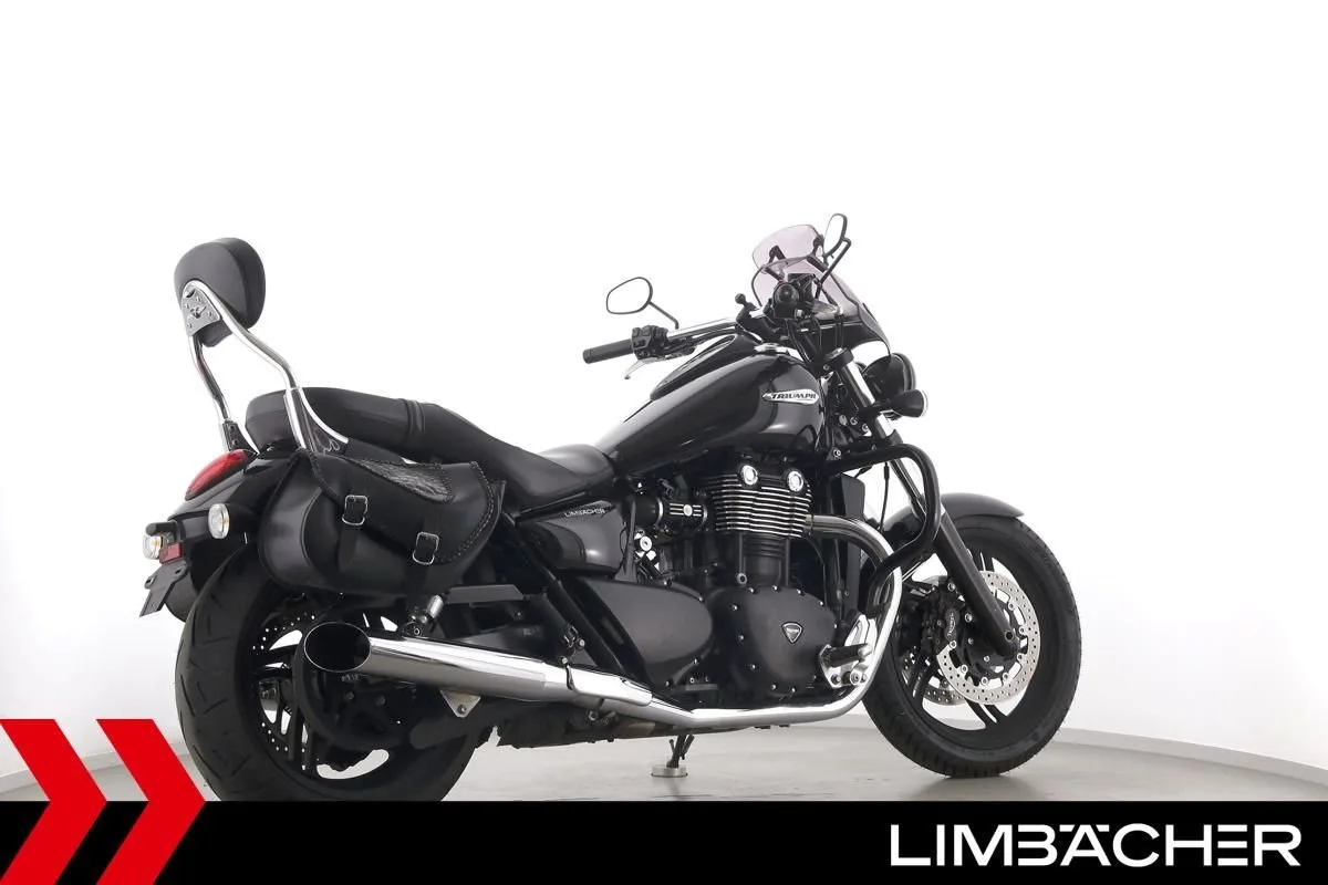 Triumph Thunderbird Storm