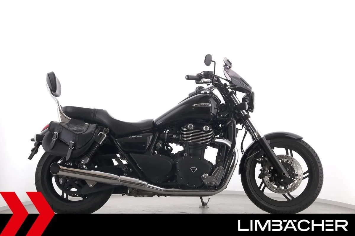 Triumph Thunderbird Storm