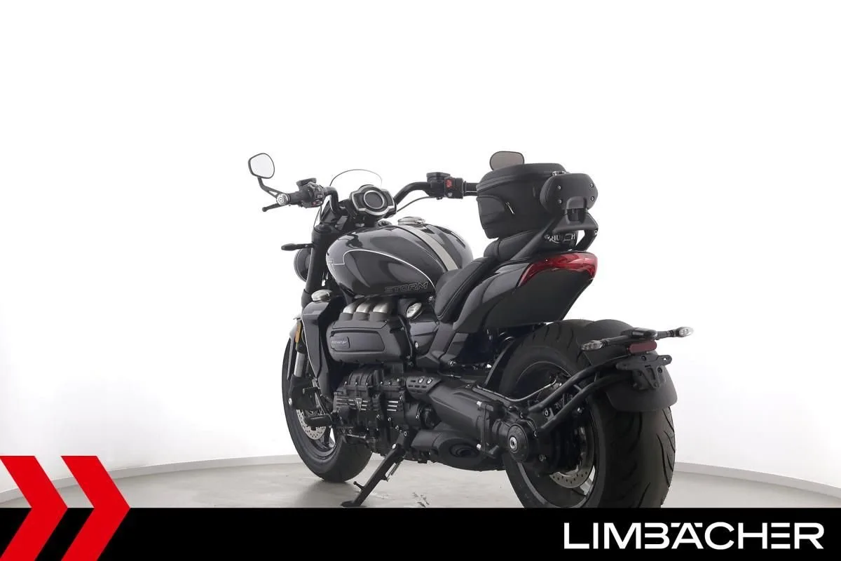 Triumph Rocket 3 Storm GT