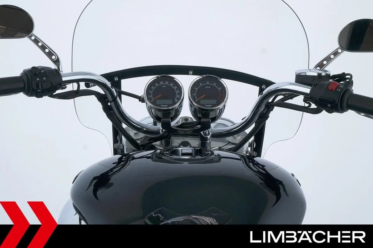 Triumph Rocket III Roadster