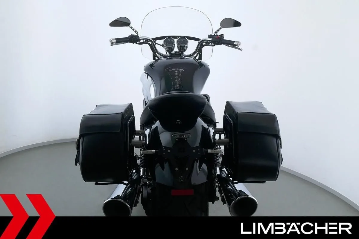 Triumph Rocket III Roadster