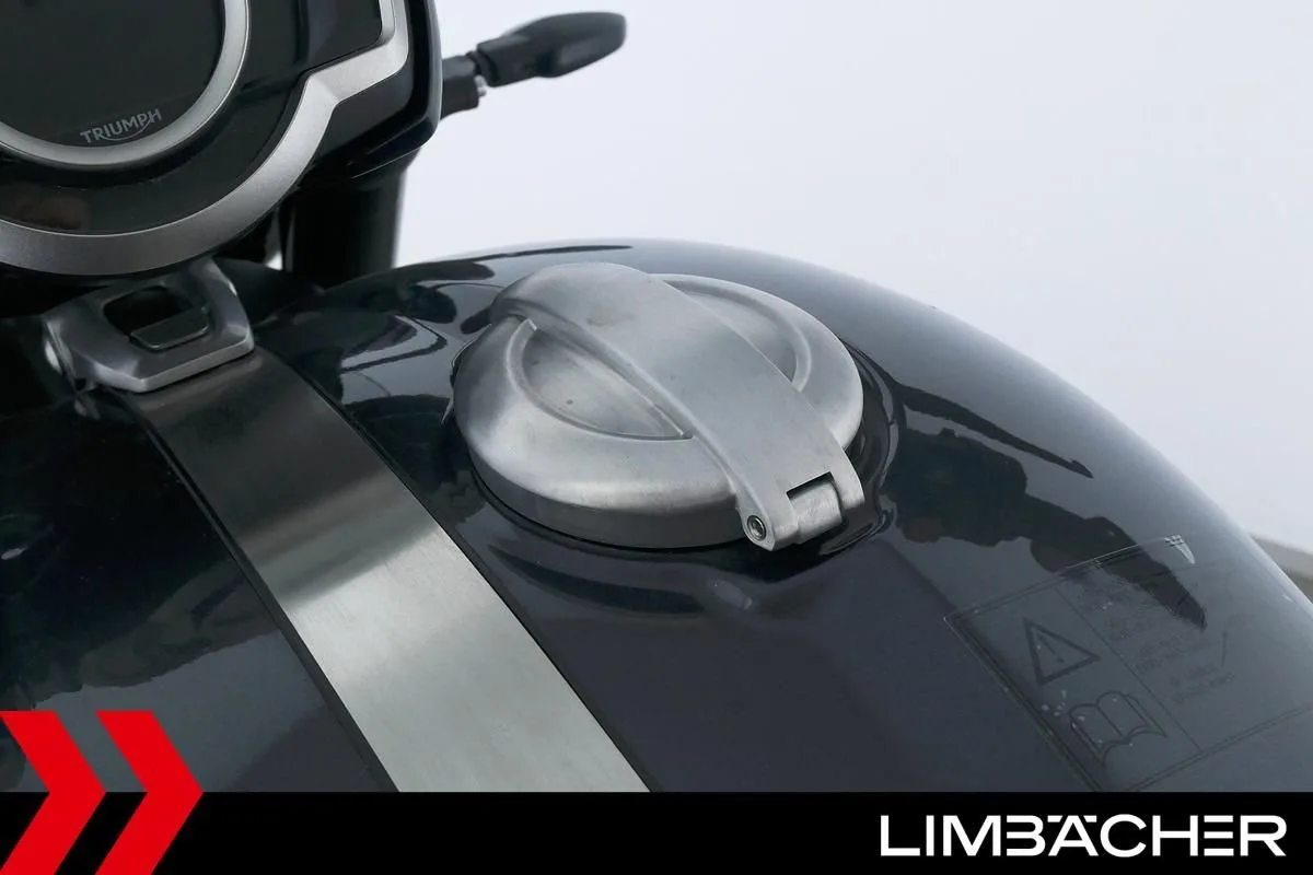 Triumph Rocket 3 Storm GT