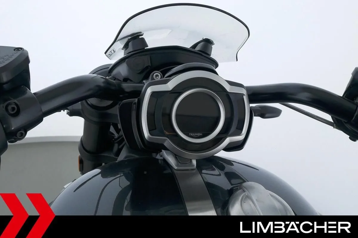 Triumph Rocket 3 Storm GT