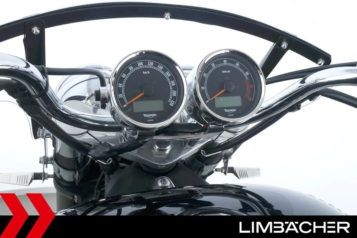 Triumph Rocket III Roadster