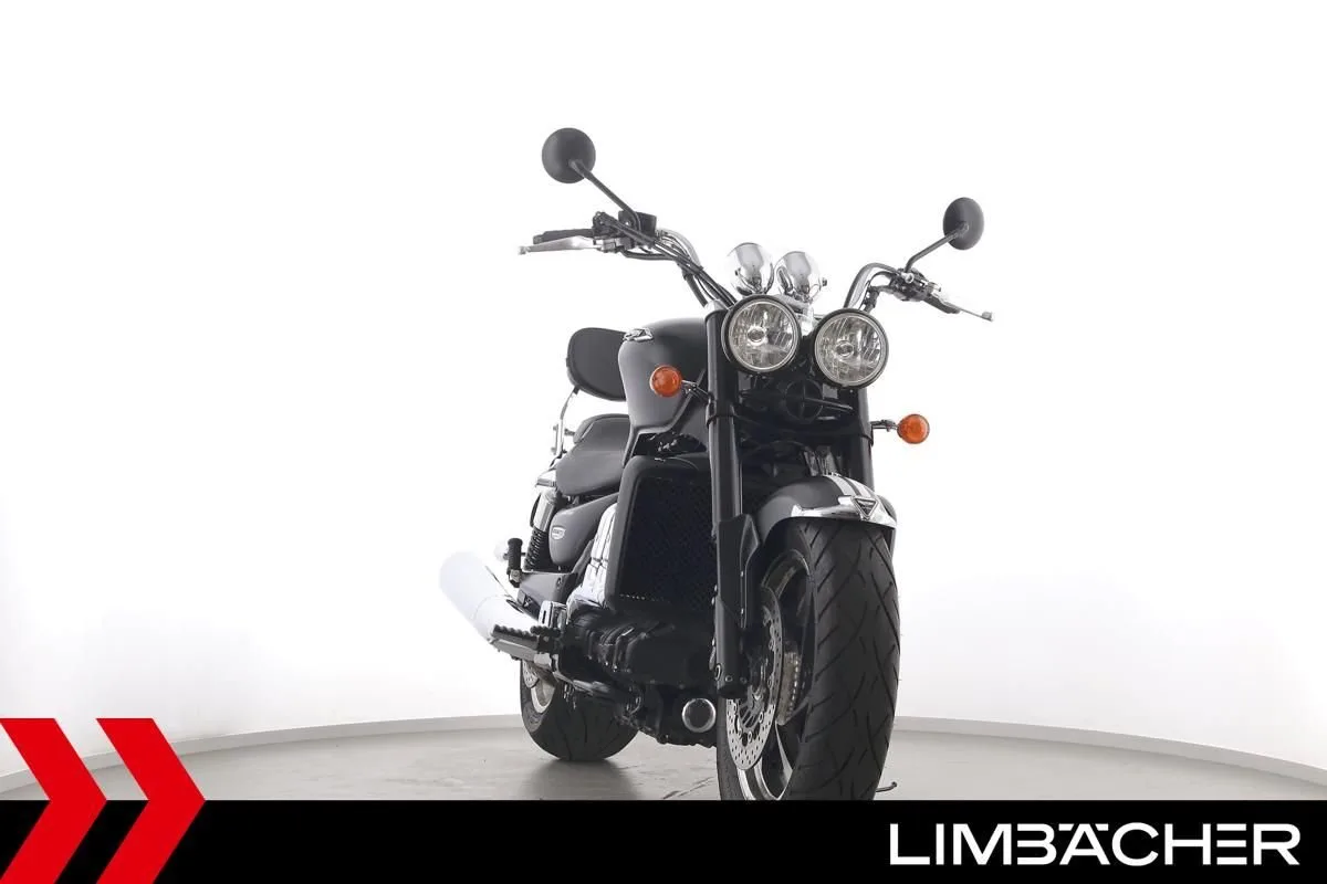 Triumph Rocket III Roadster