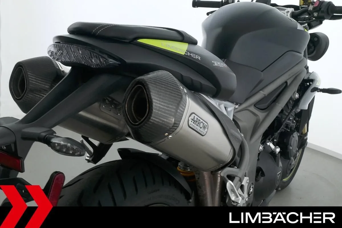 Triumph Speed Triple 1200 RS