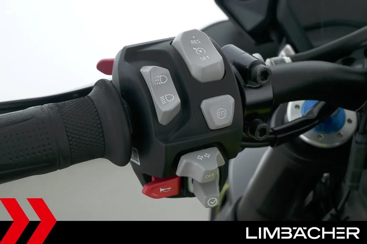 Triumph Speed Triple 1200 RS