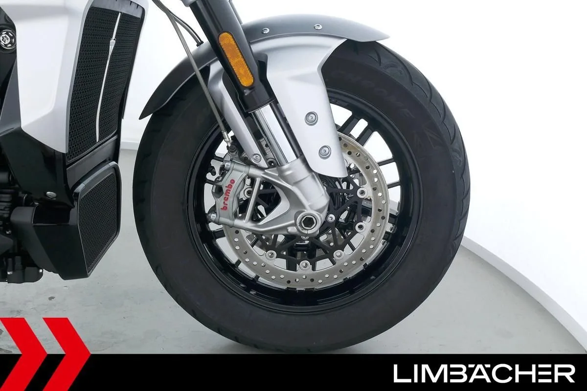 Triumph Rocket 3 R