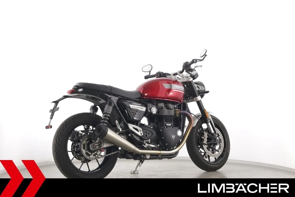 Triumph Speed Twin 1200